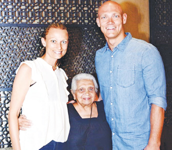 ‘What I Am Today Is Because Of You’ – Olympic Gold Medallist Visits 81-Yr-Old Coach, Khorshed Bhathena!