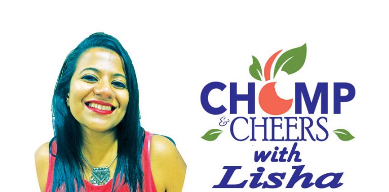 Chomp And Cheers: Ricotta, Mushroom & Herb Stuffed Chicken, No-Bake Red Velvet Cheese Cake And Cranberry Flirtini