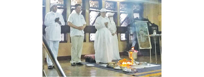 Jasan And Gambhar At Soonawalla Agiary