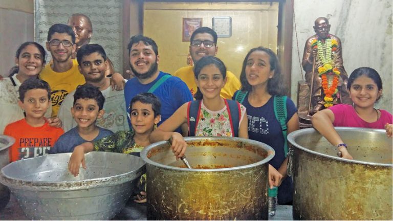 XYZ Rustom’s Rockstars  Spread Smiles On Diwali