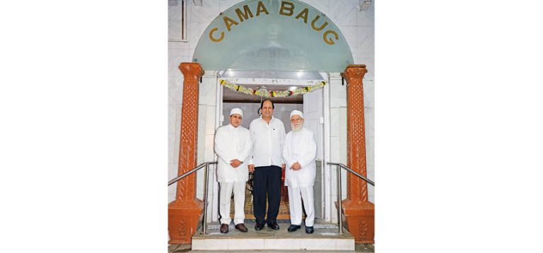 Lions Celebrate ‘Parsi Nite’