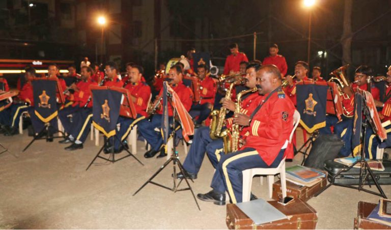 Mumbai Police Band Play At Cama Park