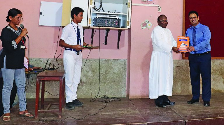 Rushaad Dupetawalla Authors A Complete Guide On Physics