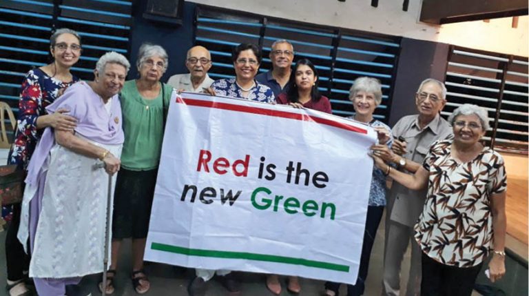 SCDWM Holds Entertainment