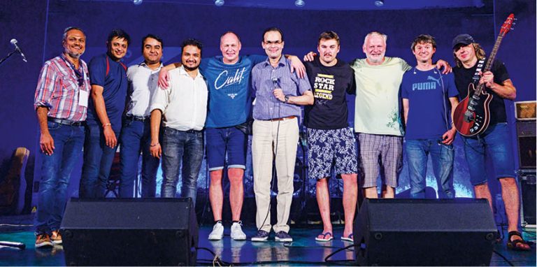 Prague Queen Rocks Mumbai