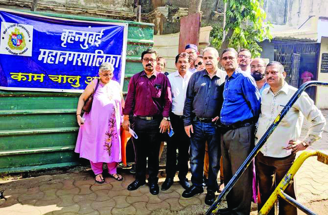 Community Members, Locals Protest Against Toilet Construction Behind Idawalla Agiary