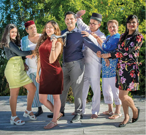 Benifer Irani Sets Navroz Spirit Soaring In Kiwiland  With ‘Tirangi Tehmul’!