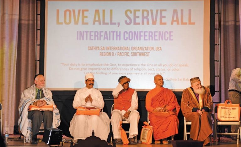 Er. Zarrir Bhandara Speaks At Interfaith Conference, USA