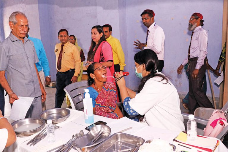 SRI Gururani Nagkanya (Yogini) & Sri Jimmy Nagputhra (Yogiraj) Trust, Ulhasnagar Organised Free Cancer Pre-Screening Medical Camp