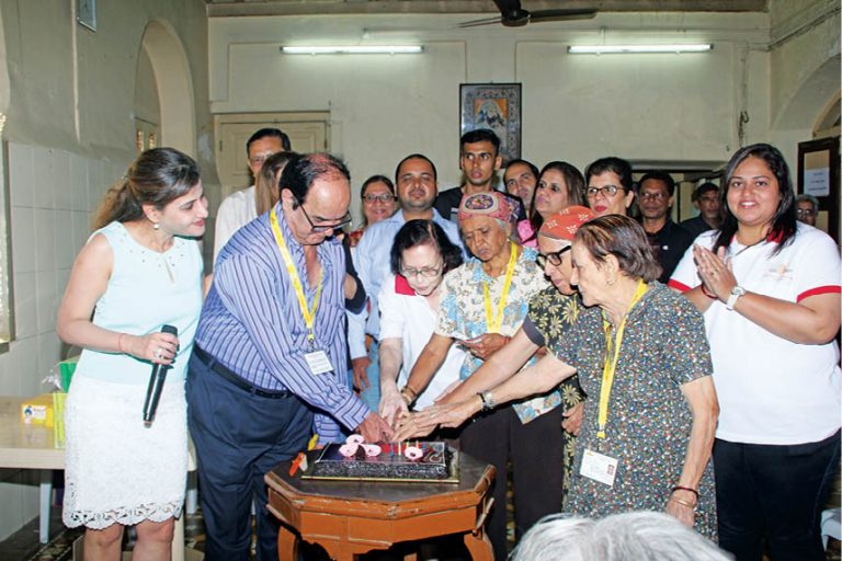 ZTFI Holds Navroze Special ‘Feed-A-Family’ Program