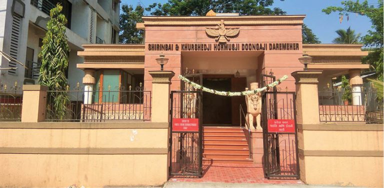 Doongaji Dar-e-Meher Celebrates First Salgreh