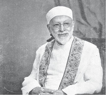 ‘Hvarekhshaeta’, The Sun, Is The King Of The Day, As  Maonghah, The Moon, Is The Queen Of Night