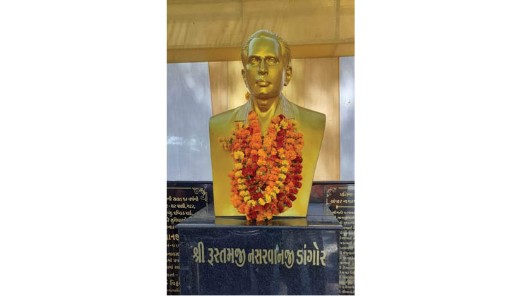 Kutch Pays Tribute To Rustomji Dangore On R-Day