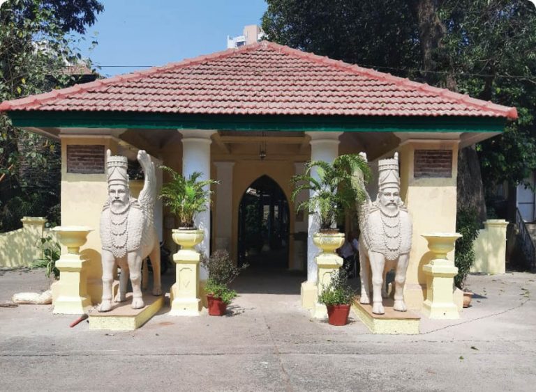 The Godha / Gopatshah