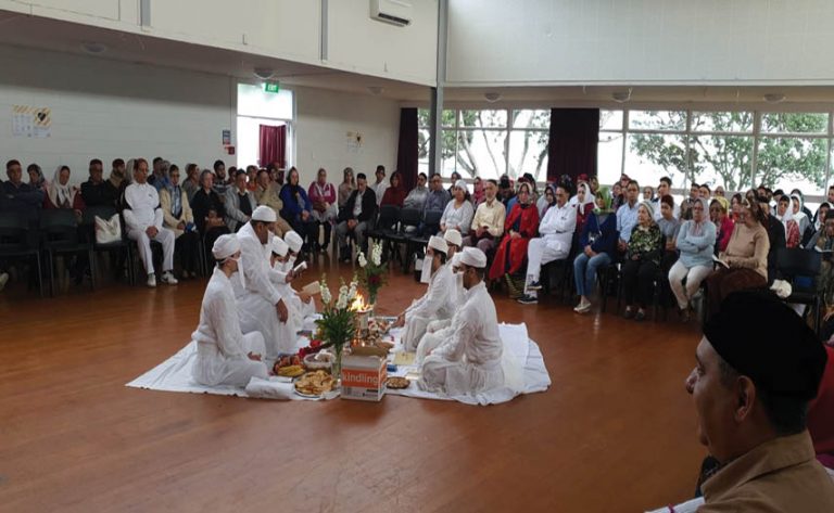 Aucklanders Celebrate End Of Lockdown With Jashan, Ghambaar!