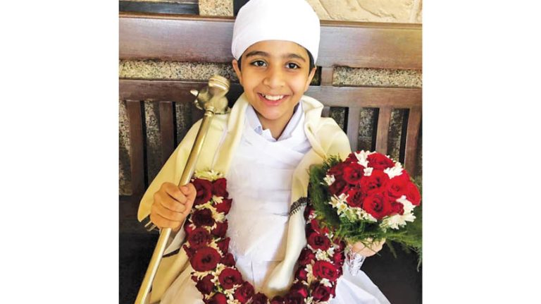 Kayan Daboo Ordained Navar