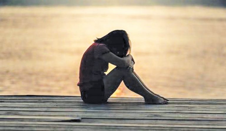 Life And Roses, Both Come With Thorns. Accept It!