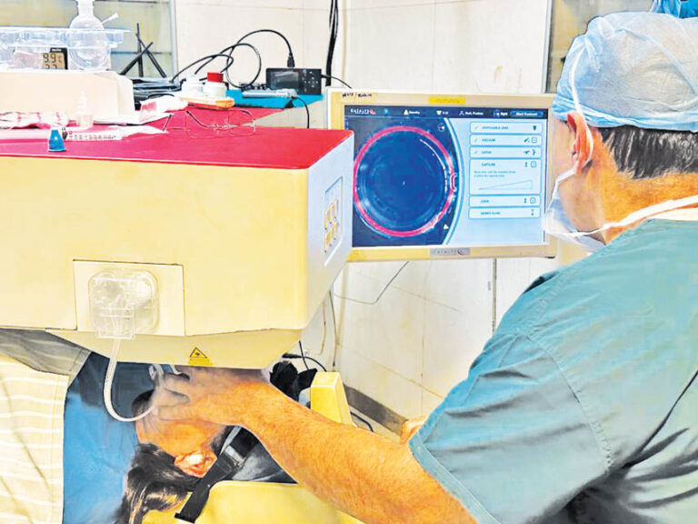 Path-breaking Robotic Laser Surgery Offers Painless, Bloodless Cataract Removal    As Well As Getting Rid Of Your Spectacles…