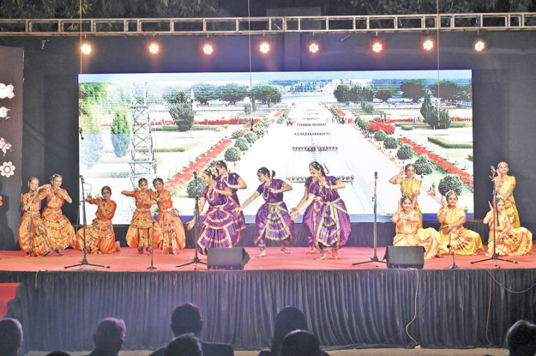 Pune’s Sardar Dastur Hormazdiar High School Celebrates Silver Anniversary