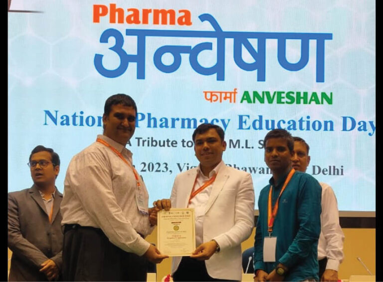 Dr. Farhad Mehta Receives Pharma Anveshan Award 2023